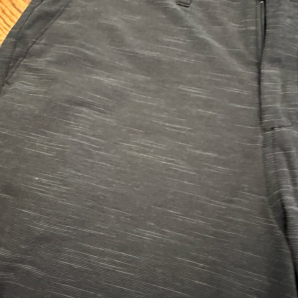 Billabong Men's Dark Gray Flat Front Shorts - Picture 8 of 8